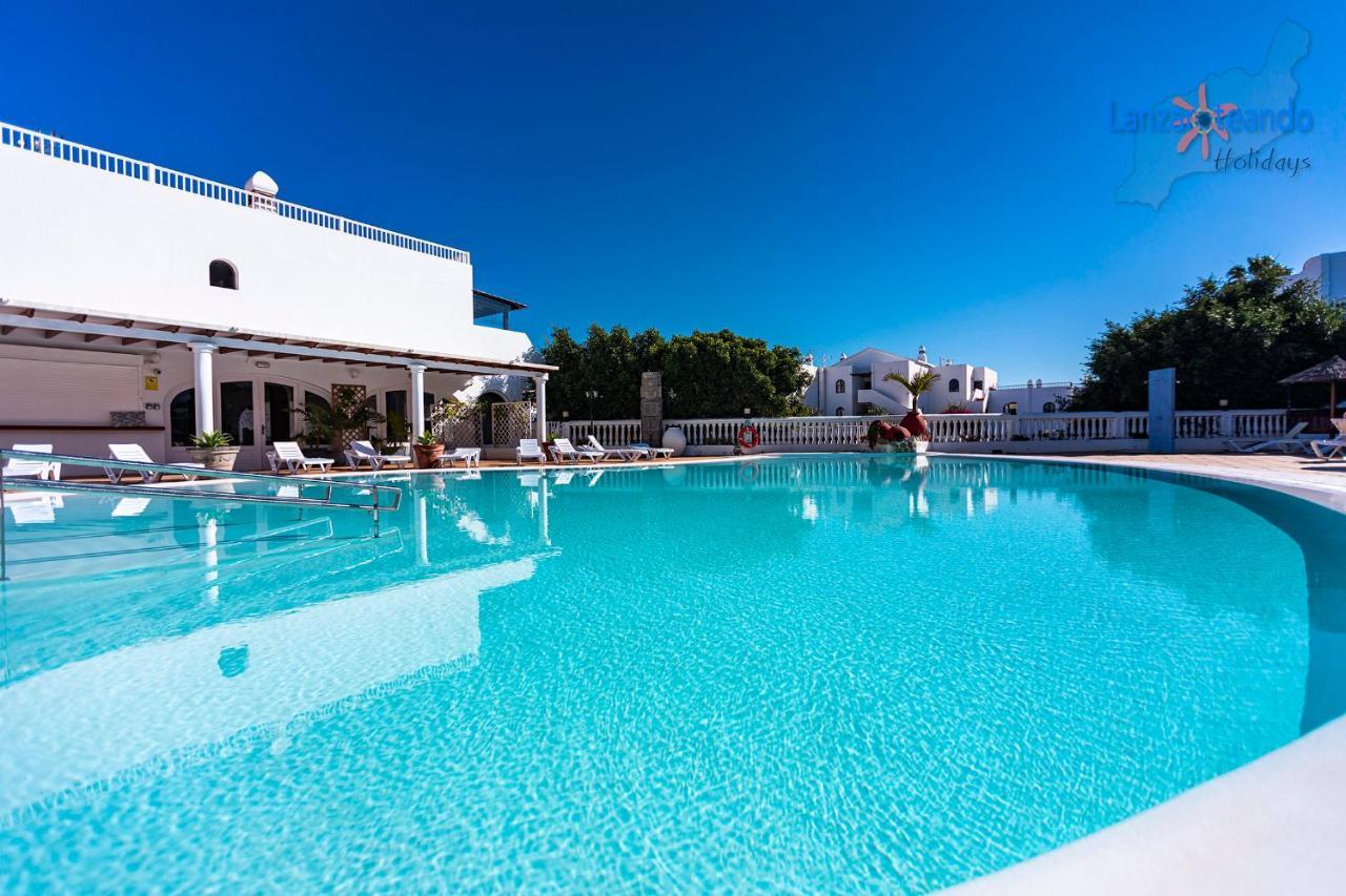 Vivienda Vacacional Tamarindo Costa Teguise Bagian luar foto
