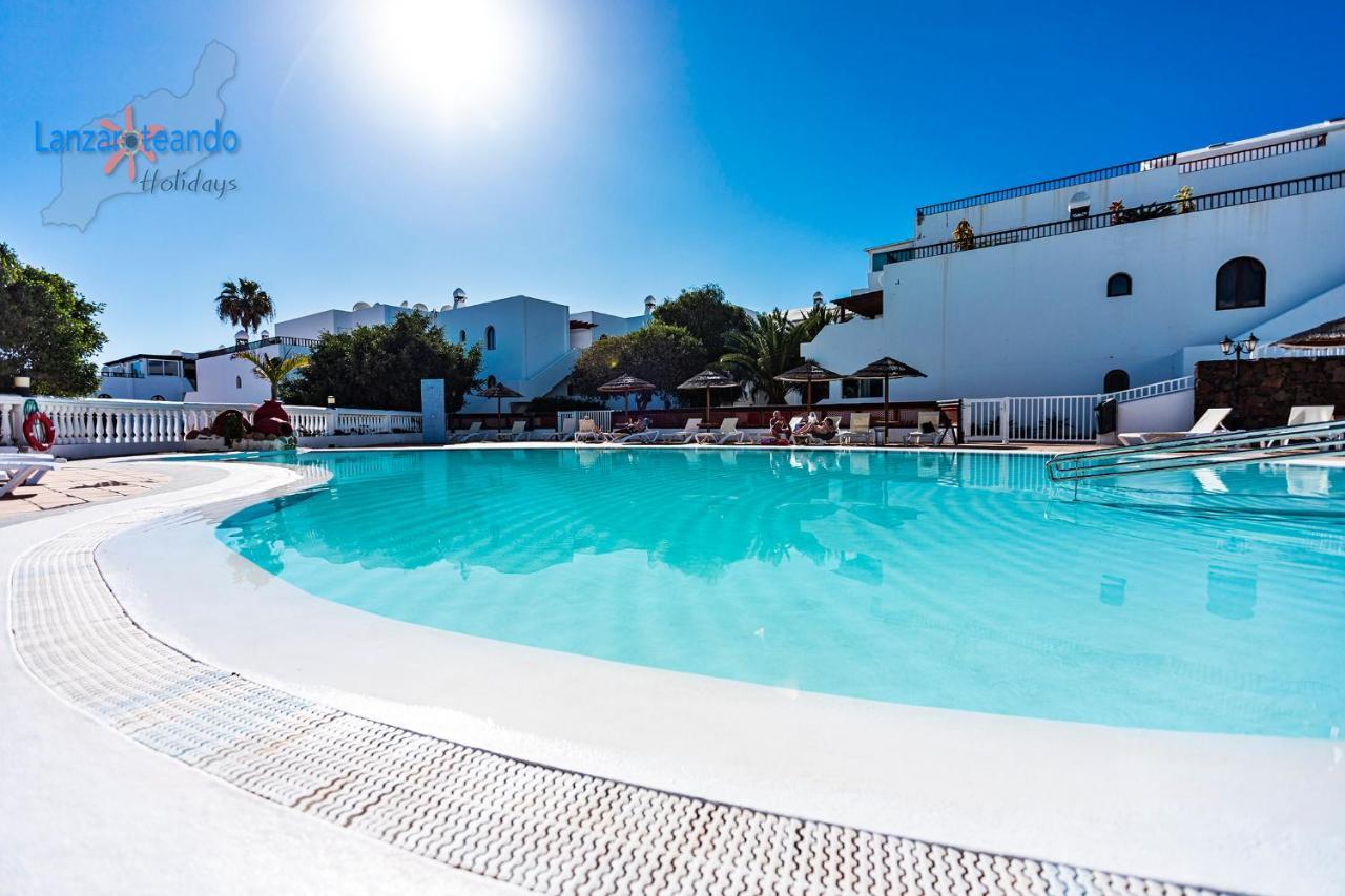 Vivienda Vacacional Tamarindo Costa Teguise Bagian luar foto