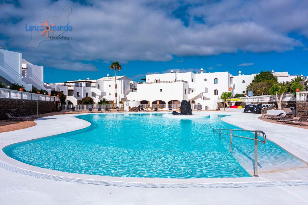 Vivienda Vacacional Tamarindo Costa Teguise Bagian luar foto