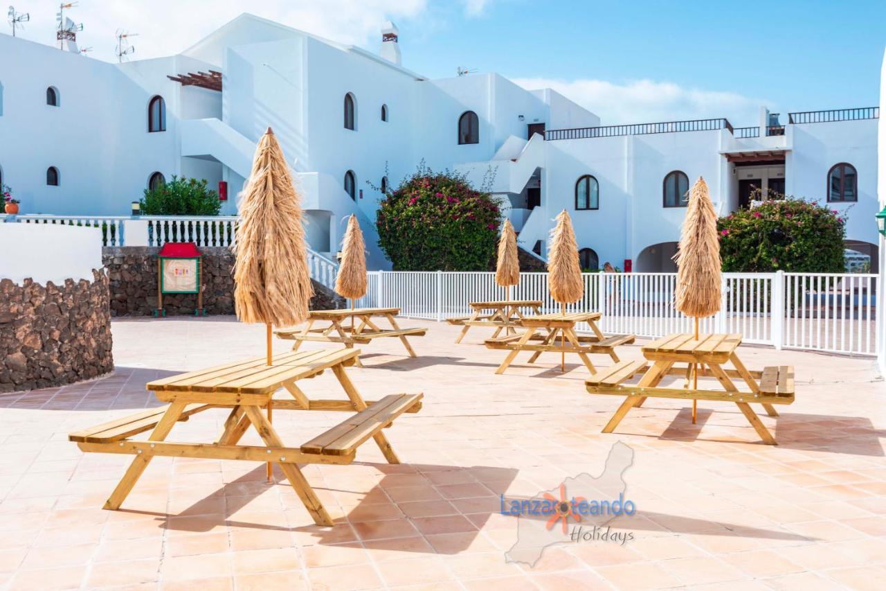 Vivienda Vacacional Tamarindo Costa Teguise Bagian luar foto