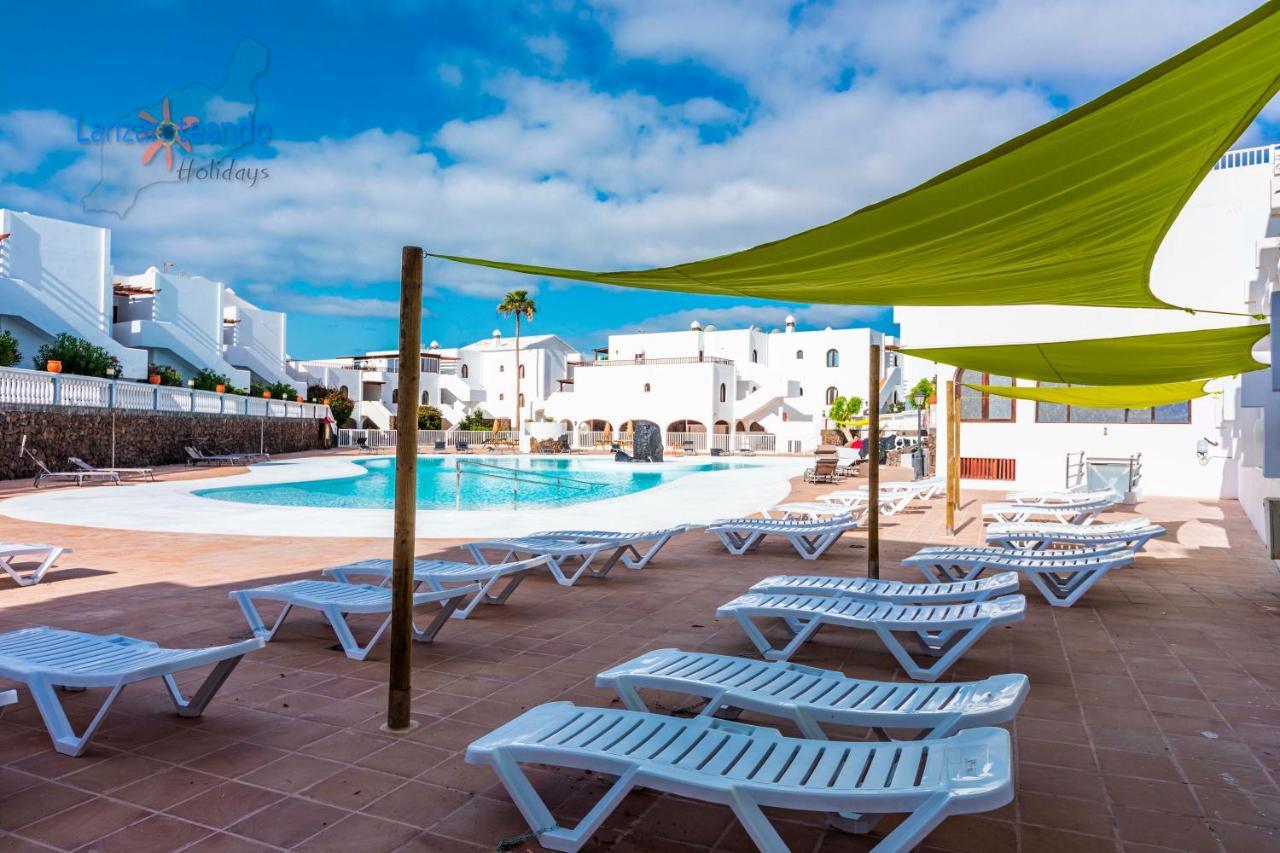 Vivienda Vacacional Tamarindo Costa Teguise Bagian luar foto