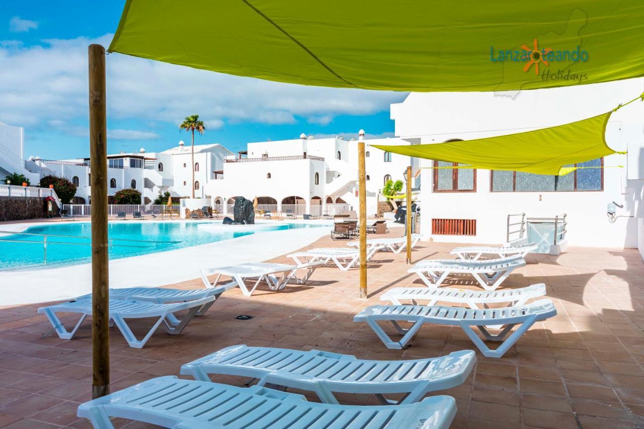 Vivienda Vacacional Tamarindo Costa Teguise Bagian luar foto